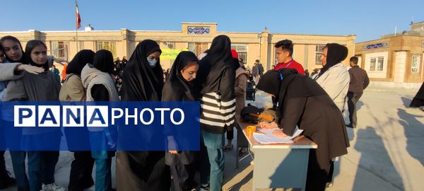 برگزاری مسابقات دارت در مدرسه زنده یاد داورپناه خانلق