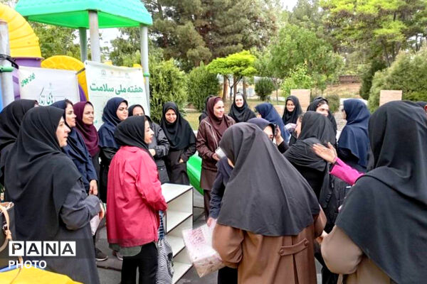 طنین بازی‌های محلی در پارک آفرینش؛ فرهنگیان بجنورد در رقابتی شاد