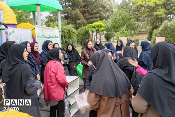 طنین بازی‌های محلی در پارک آفرینش؛ فرهنگیان بجنورد در رقابتی شاد