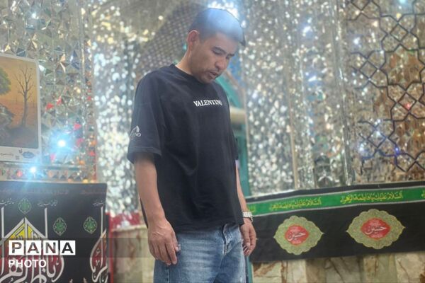 تجدید میثاق خبرنگاران پانا در کنار مزار فرزند امام رضا (ع)