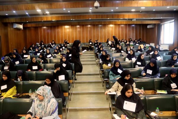 غوغای دانشگاه فردوسی مشهد در روز کنکور ۱۴۰۴