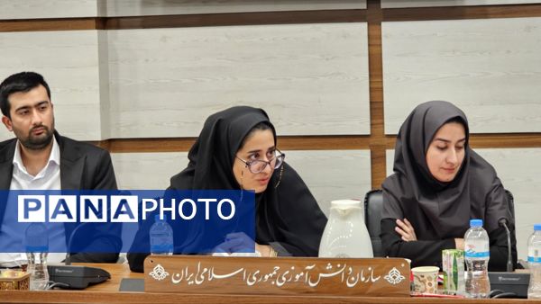 جلسه توسعه فعالیت‌های تربیتی و فرهنگی در گلستان