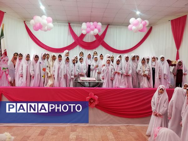 جشن عبادت در دبستان دخترانه تکتم