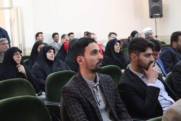 وداع ۲۴ سال خدمت صادقانه در آموزش‌ و پرورش شهرستان بن