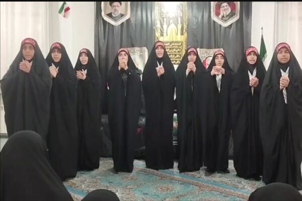 تجدید عهد و پیمان دانش آموزان با امام شهید انقلاب 