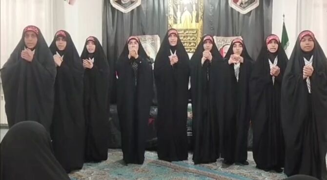 تجدید عهد و پیمان دانش آموزان با امام شهید انقلاب 