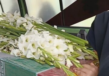 استقبال از پیکر شهید گمنام در مدرسه شاهد گل نرجس ارومیه