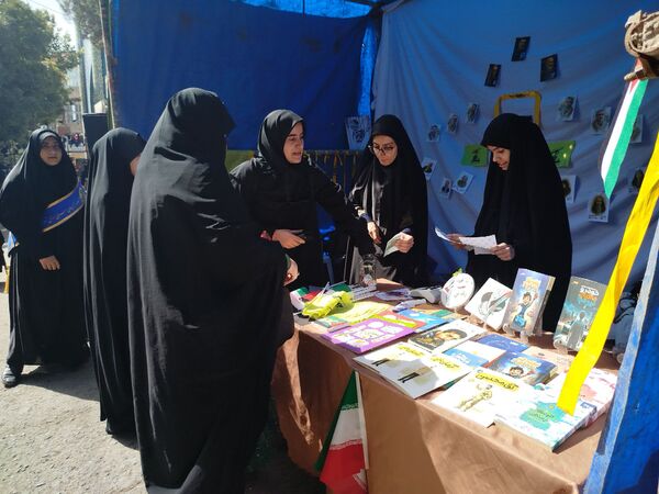 حضور مردم نیشابور در راهپیمایی جاماندگان اربعین حسینی