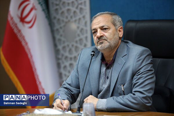 دیدار وزیر آموزش و پرورش با مسئولان اتحادیه انجمن‌های اسلامی دانش‌آموزی سراسر کشور