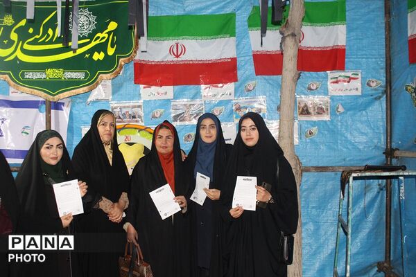 گردهمایی معلمان چهاردانگه در موکب فرهنگیان تجمعات شبانه