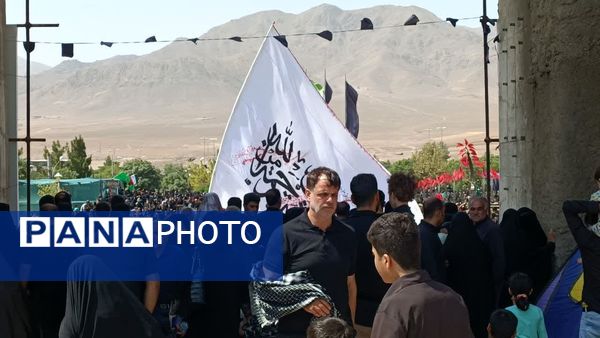 مراسم اربعین حسینی در کربلای ایران؛ باحضور پرشور زائران از سراسر کشور تا حرم مطهر حضرت سلطانعلی (ع)