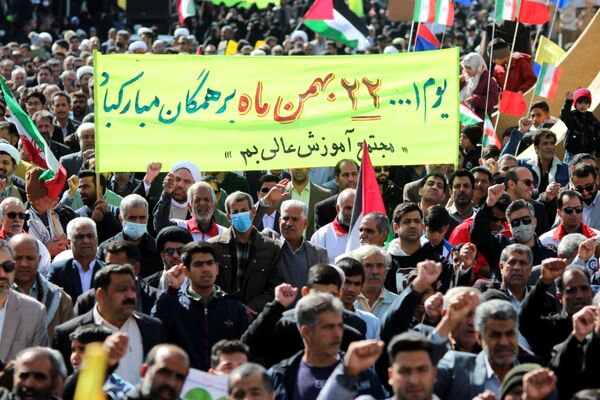 راهپیمایی ۲۲ بهمن در شهرستان بم 