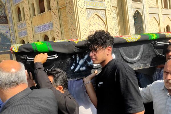 مراسم تشییع پیکر شهید جانباز حاج احمد شیخ حسینی در حرم سید علاءالدین حسین(ع)