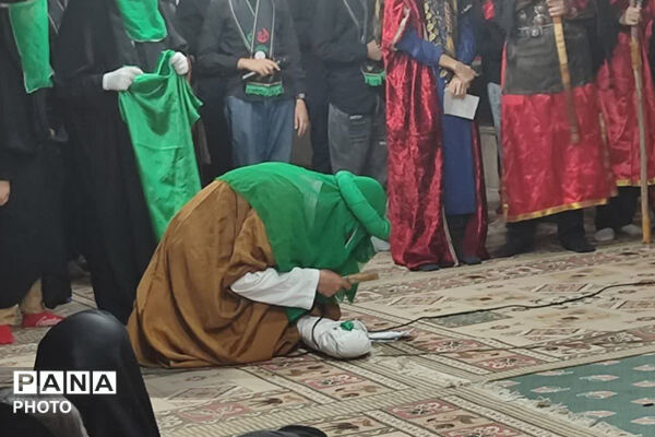 سوگ شب هشتم محرم در جوار مزار شهید گمنام آموزش و پرورش فارس
