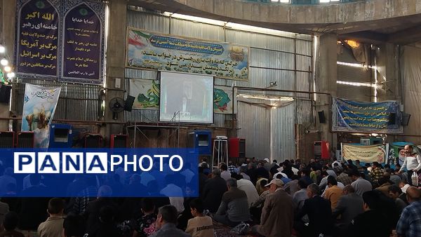 برگزاری نماز جمعه در آغاز هفته بسیج دانش آموزی با حضور دانش آموزان بسیجی نیشابور