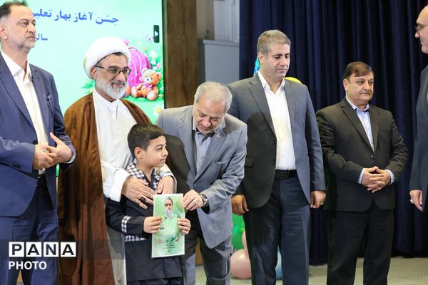 استقبال از بهار دانش؛ تجلی شور و نشاط در آیین غنچه‌ها