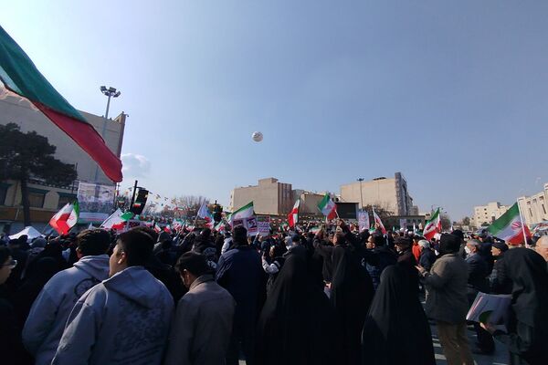 حضور اقشار مختلف شهرری در جشن پیروزی انقلاب 