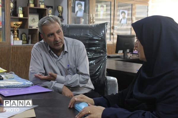 بازدید مسئولین آموزش و پرورش اسلامشهر از مدارس و ارزیابی روند اجرای پروژه مهر