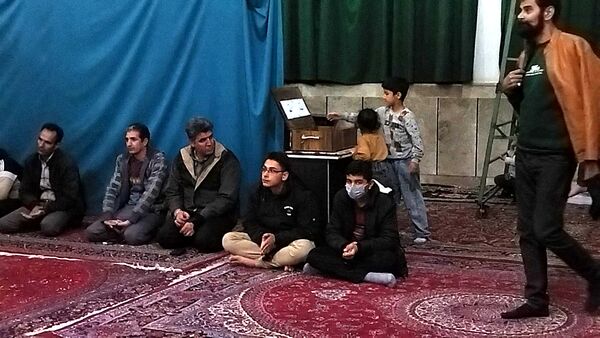 جشن بزرگ انقلاب در مسجد امام حسین (ع) نیشابور 