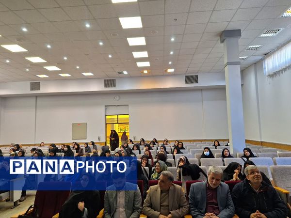 آیین تجلیل پایه گذاران مهر و امید در ناحیه۶ مشهد