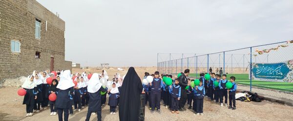 افتتاحیه چمن مصنوعی زمین فوتبال در شهرستان مه ولات