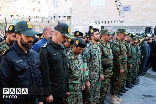 وداع باشکوه مردم‌ فردیس با شهید مدافع امنیت