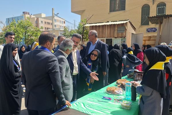 بازارچه‌ای به نیت مهرورزی 