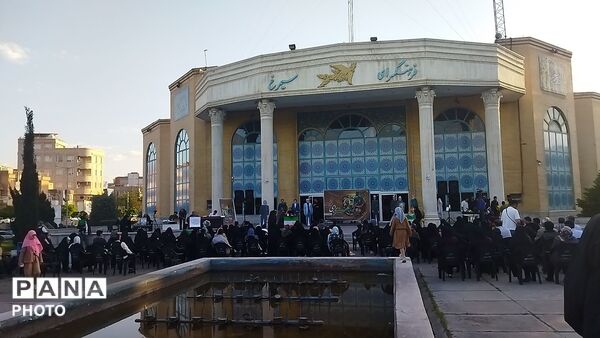 اهالی فرهنگ، هنر و رسانه نیشابور همانند مردم پای کار انقلاب 