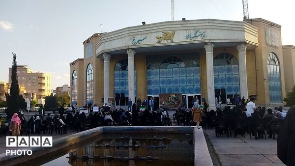 اهالی فرهنگ، هنر و رسانه نیشابور همانند مردم پای کار انقلاب 