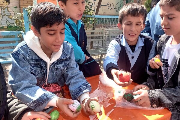 جشنواره «نوروز رنگارنگ» در دبستان شهید سلیمی جهرمی کهریزک