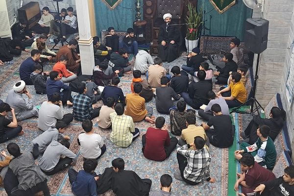 جلوه‌هایی از اعتکاف دانش‌آموزی در قم