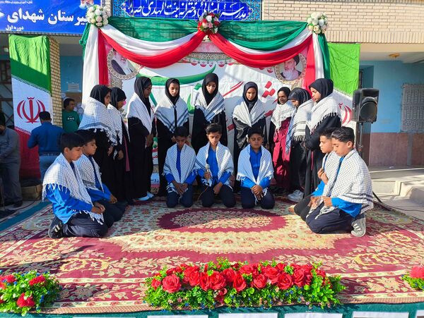 جشن دهه فجر و اعیاد شعبانیه در روستاهای لور و بنهکان