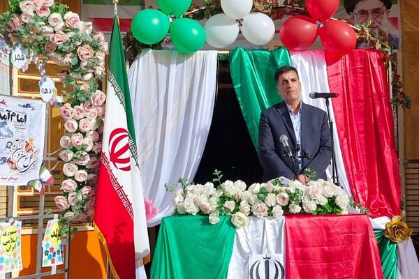 جشن سالگرد پیروزی انقلاب اسلامی در مدارس شهرستان صحنه