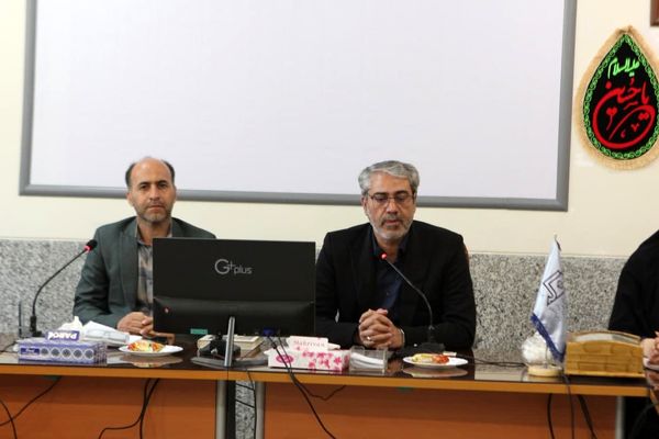 تجلیل از دانش‌آموز خبرنگاران پانا کاشان