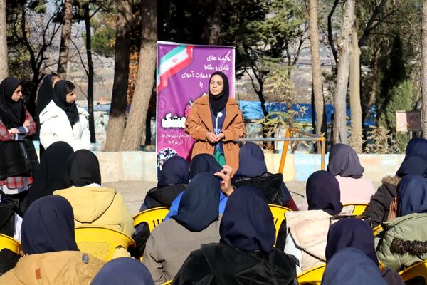 آغاز به کار اردوی تمشک در لرستان