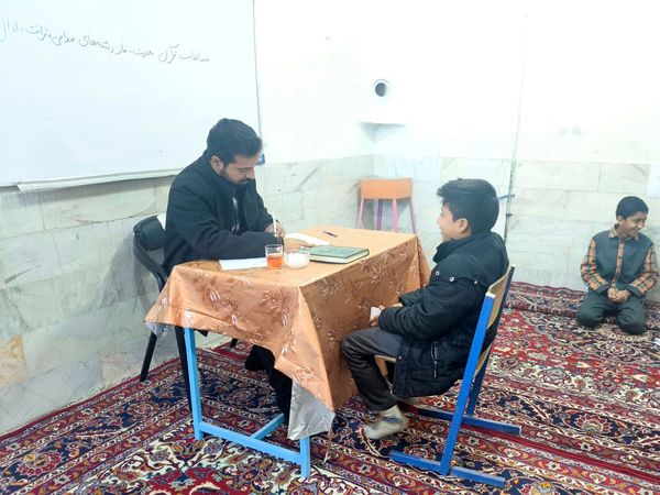 آغاز مرحله آموزشگاهی مسابقات قرآن و عترت در دبستان شهید پسندیده فدافن 