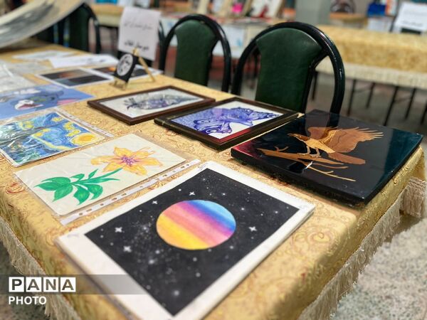 نمایشگاه آثار و دستاوردهای دانش‌آموزی خاتم