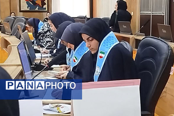 انتخابات مجلس دانش‌آموزی دختران در ناحیه ۴ شیراز