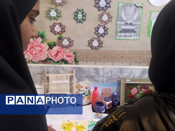 افتتاحیه هفته ماه ها در دبیرستان دخترانه امید 