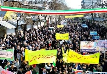 راهپیمایی باشکوه ۲۲ بهمن با حضور پرشور مردم مریوان
