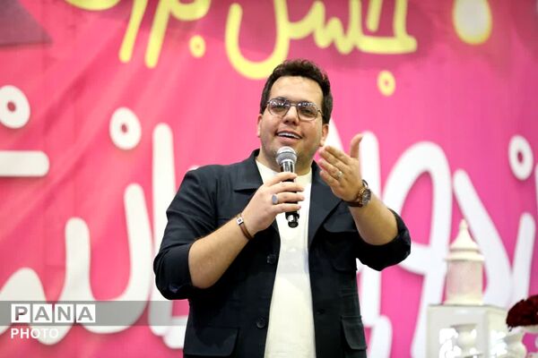جشن بزرگ ازدواج ۱۳۰ زوج جوان دانشجو در همدان