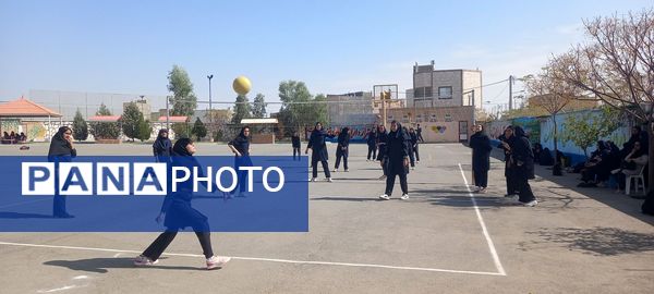 مسابقات درون مدرسه ای در دبیرستان فرهنگ