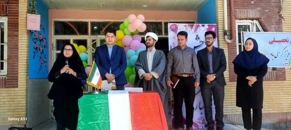 جشن شکوفه‌ها در مدارس سملقان