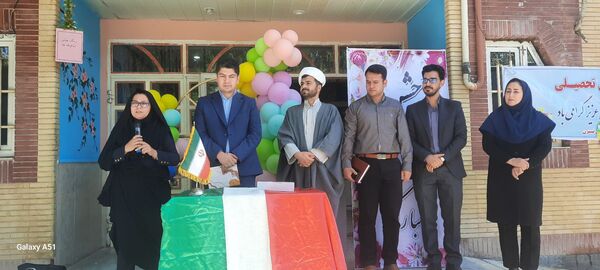 جشن شکوفه‌ها در مدارس سملقان