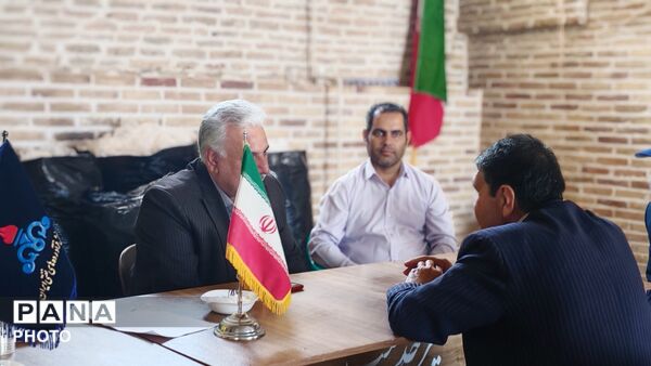 برپایی میز خدمت در هفته آخر اردیبهشت ماه 