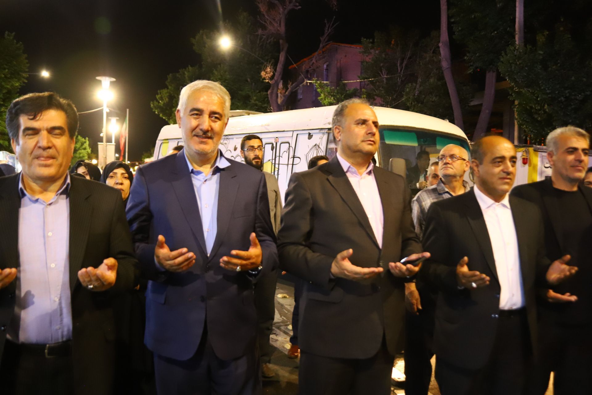 بازتاب حضور گسترده جامعه فرهنگی تبریز در سالگرد شهدای دفاع مقدس ۱۲روزه