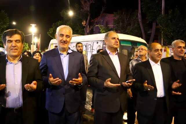 بازتاب حضور گسترده جامعه فرهنگی تبریز در سالگرد شهدای دفاع مقدس ۱۲روزه