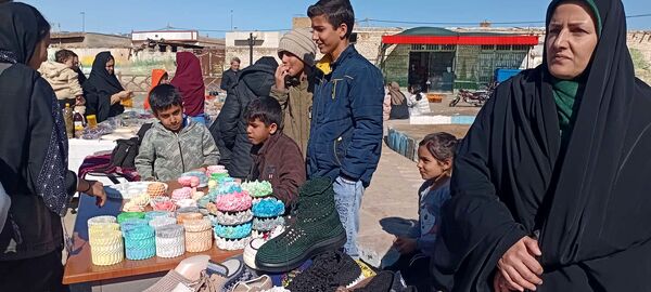 بازارچه محلی در حاشیه جشن چله خرد عارف آباد