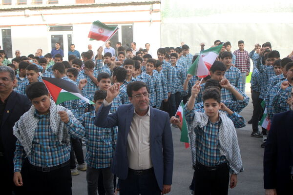 زنگ آغاز نصرالله در مدارس بوشهر