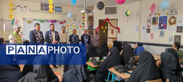 بازدید مدیر سازمان دانش‌آموزی خراسان شمالی از کلاس‌های ضمن خدمت سازمان‌دانش‌آموزی